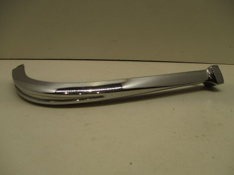 Left fender peak moulding