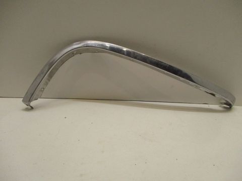 Left outer front bumper outline moulding