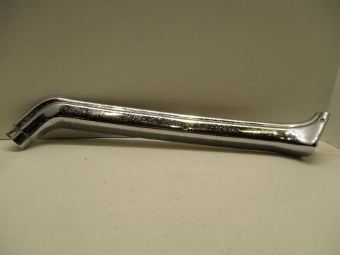 Right interior garnish moulding