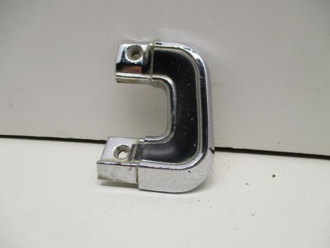 Left quarter panel end connector moulding