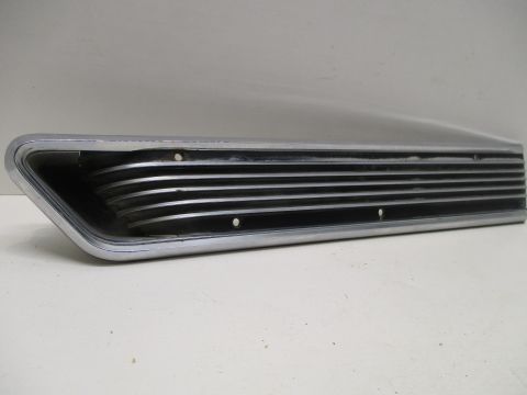 Left lower fender louver