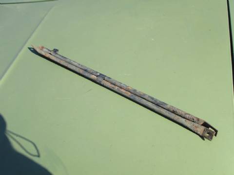 Pair of under hood cowl to fender braces