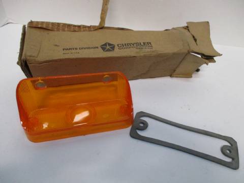 Left parking light lens and gasket