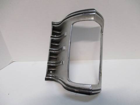 Left parking light bezel