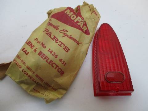 Taillight lens and reflector