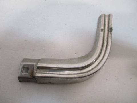 Left rear moulding