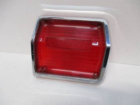 Right outer taillight lens