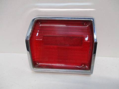 Left outer taillight lens