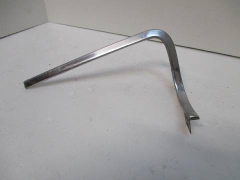 Right fender to grille outline moulding