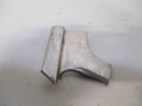 Right exterior windshield lower corner moulding