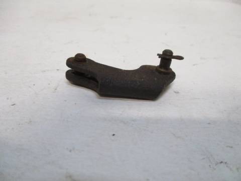 Cruise control cable adapter on carburetor