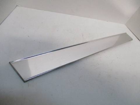Left lower quarter panel moulding