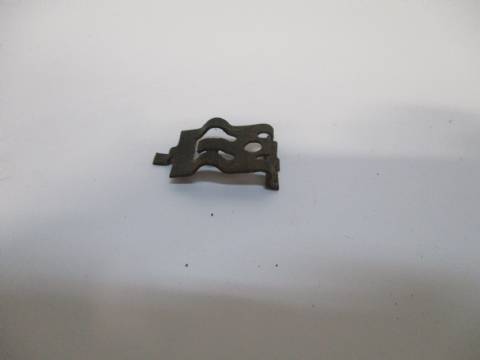 Heater and vent cable retainer clip