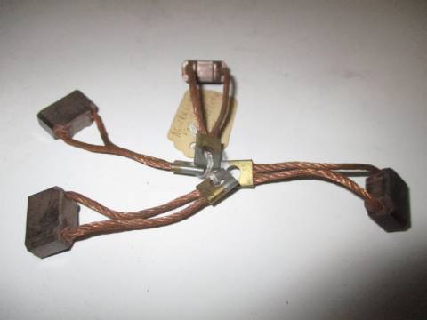 Lot of 4 starter brushes