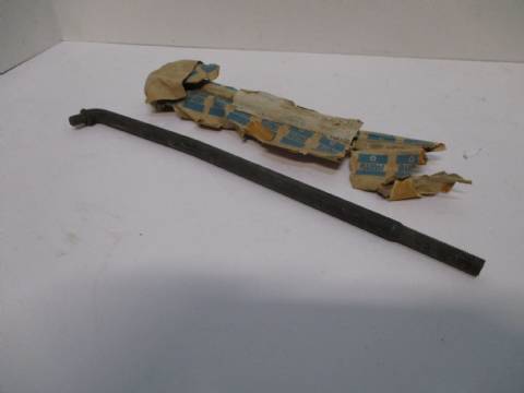 Manual transmission shift linkage rod