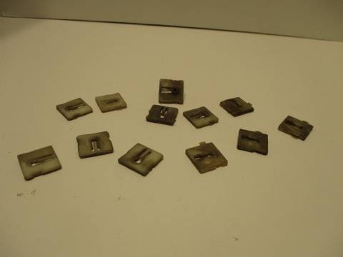 Package of 12 side moulding clips