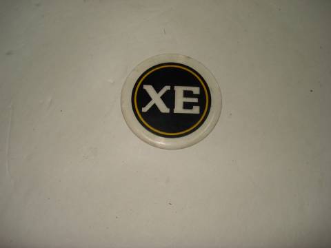 Magnum XE wheel cover applique
