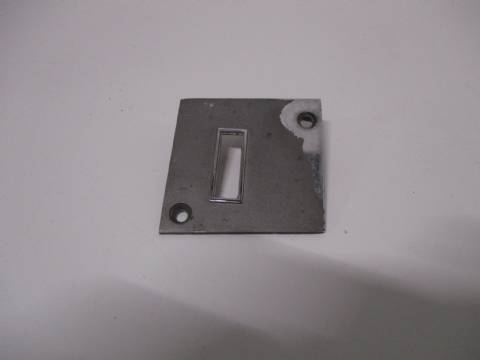 Rear speaker fader switch bezel