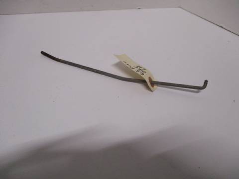 Door latch to lock knob link