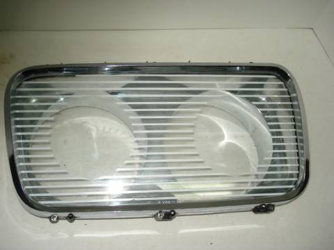 Right headlight bezel with glass