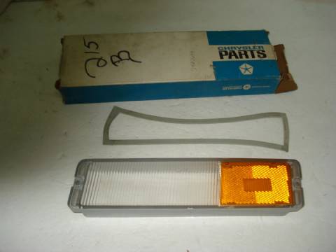 Cornering lamp lens and gasket
