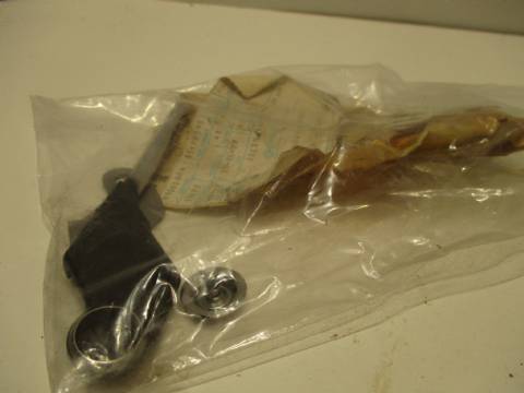 Right vent window pivot package