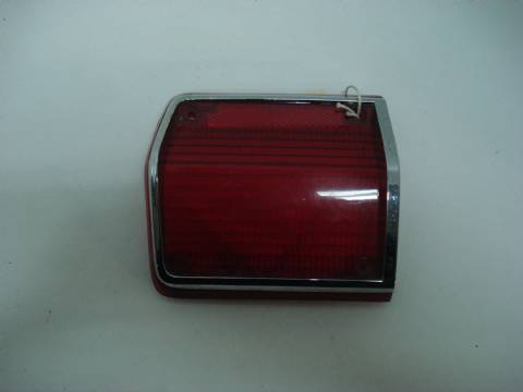 Left outer taillight lens