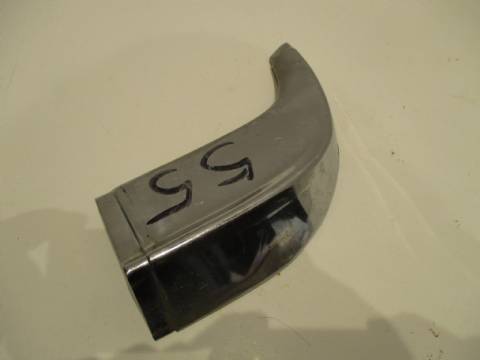 Left rear moulding connector