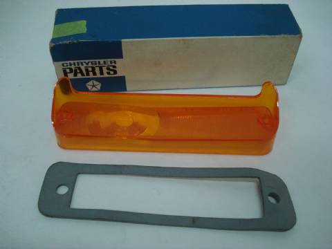 Parking lens and gasket