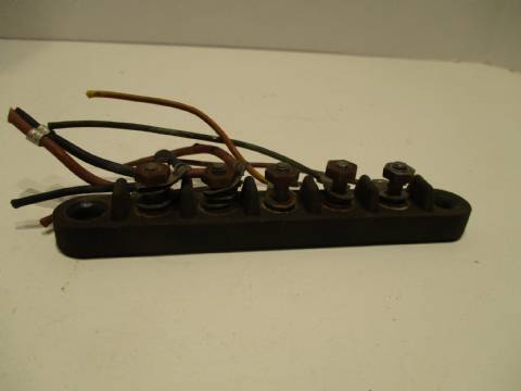 Wiring terminal block
