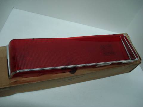 Left inner taillight lens
