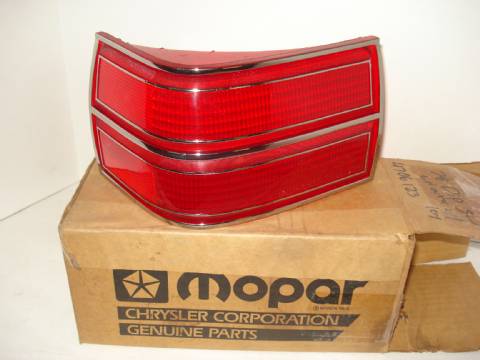 Left outer taillight lens