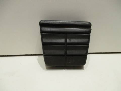 Parking brake pedal pad
