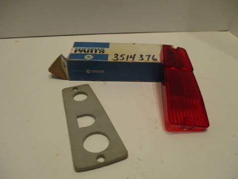 Left rear side marker lens and gasket
