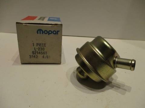 Valve cover breather