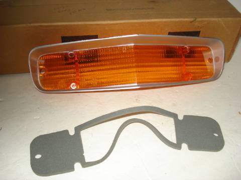 Parking lens and gasket