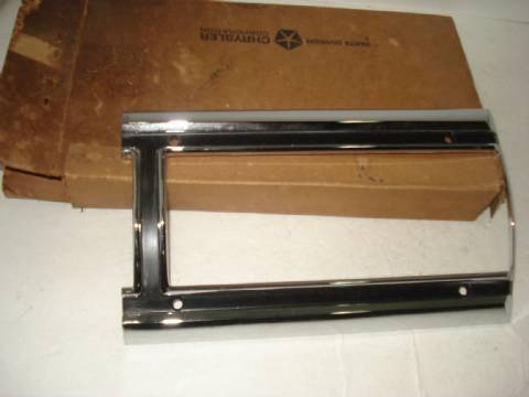 Left inner taillight bezel