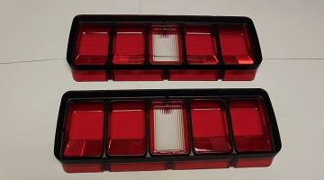 Pair of taillight lenses