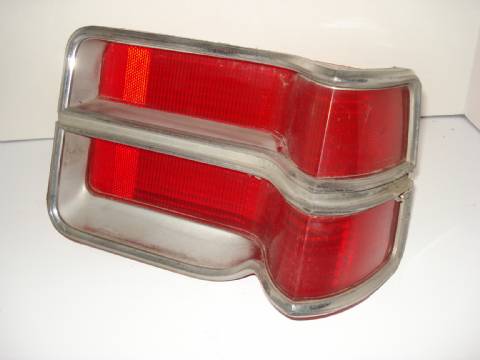 Right taillight lens