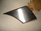 Right quarter panel dog leg moulding